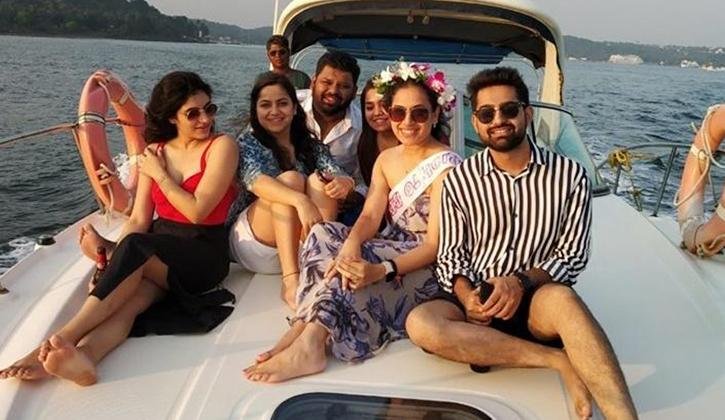 Private birthday party on a yacht river cruise